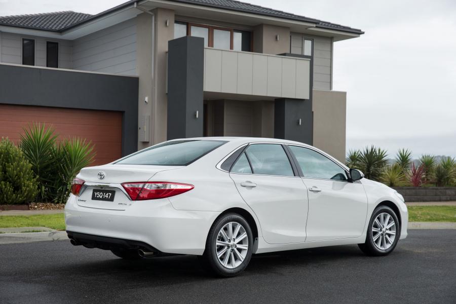  Toyota Camry Atara S 2015 года  (фото 2 из 4)